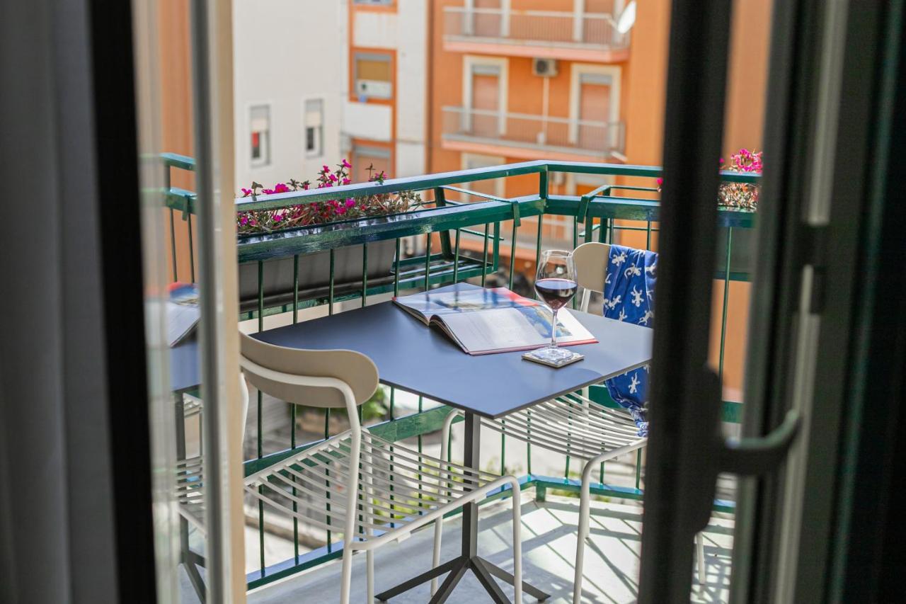 Nooria Sicilian Charme Rooms เชฟาลู ภายนอก รูปภาพ