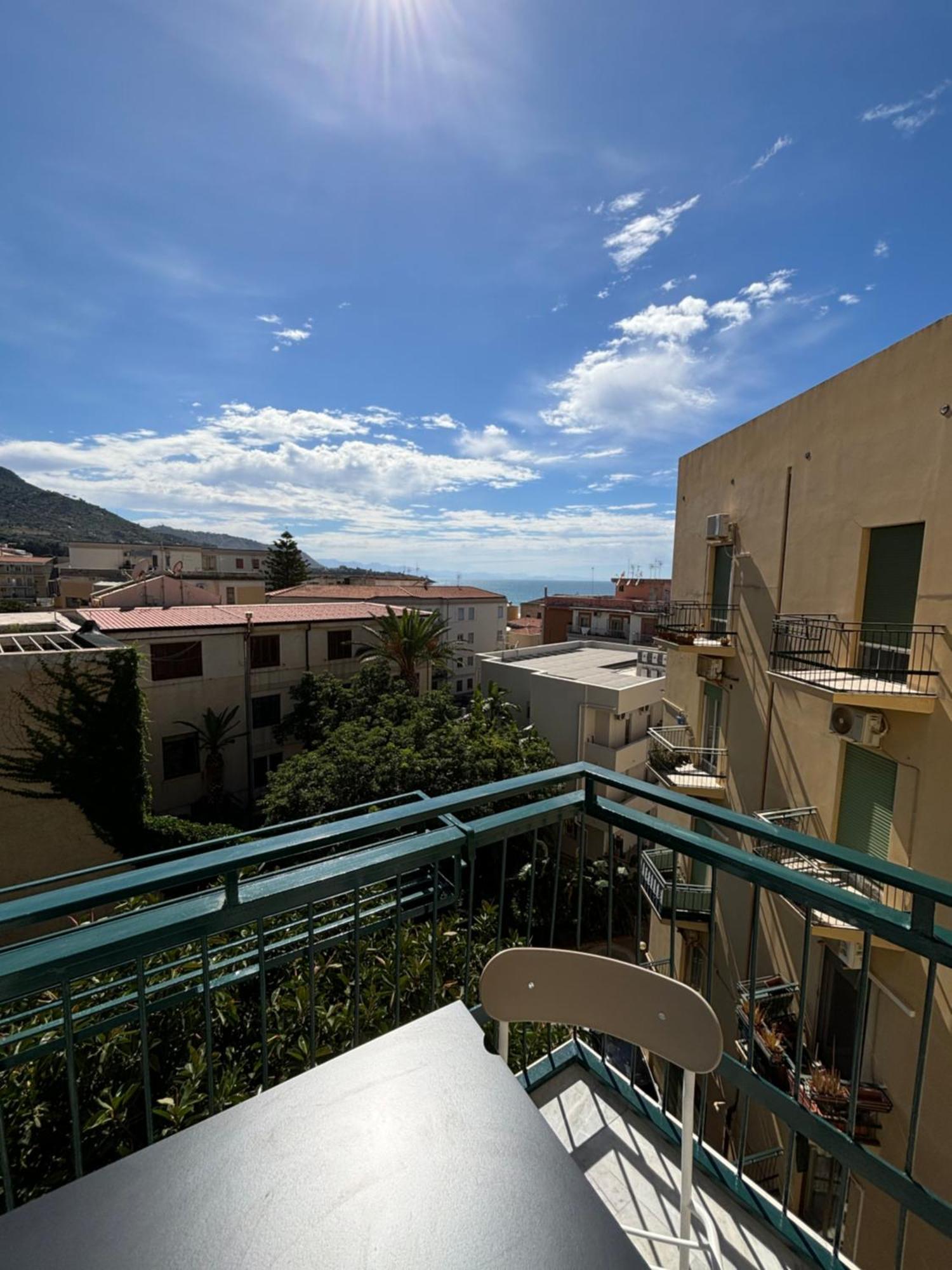 Nooria Sicilian Charme Rooms เชฟาลู ภายนอก รูปภาพ