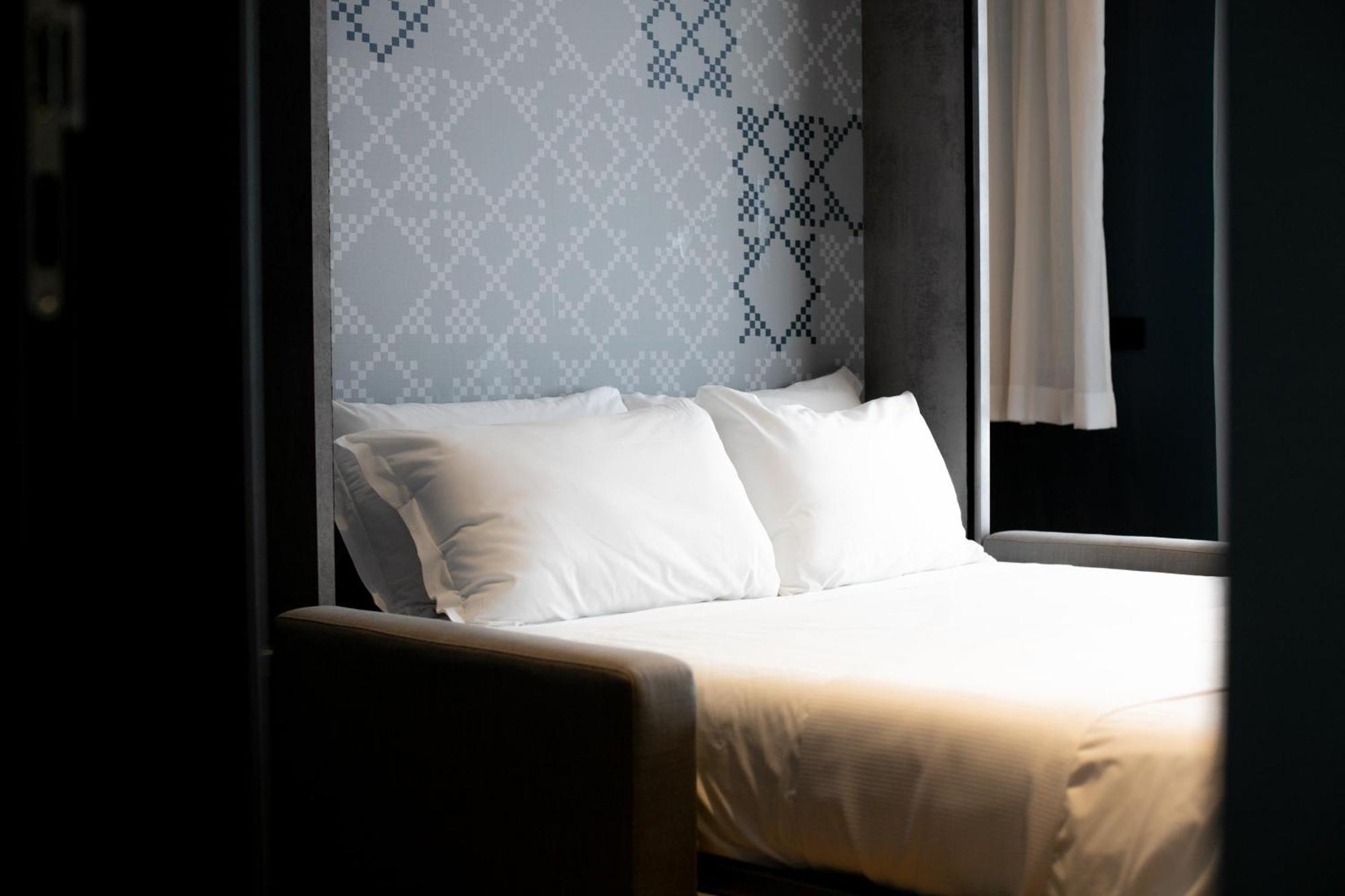 Nooria Sicilian Charme Rooms เชฟาลู ภายนอก รูปภาพ