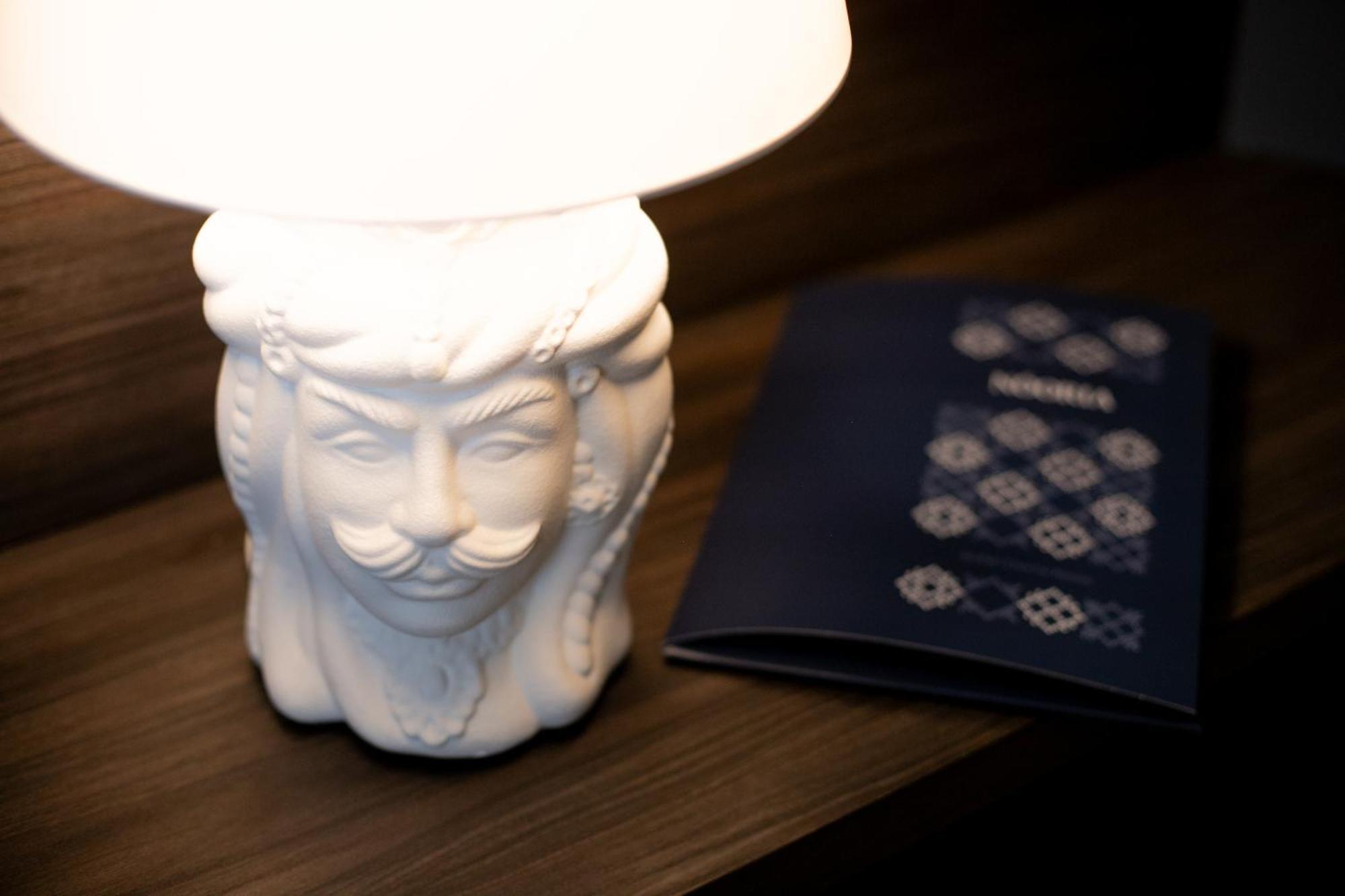 Nooria Sicilian Charme Rooms เชฟาลู ภายนอก รูปภาพ